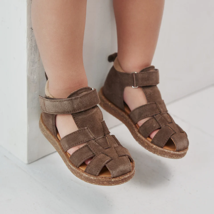 Begynder sandal med velcrolukning, Dark Taupe/Camel